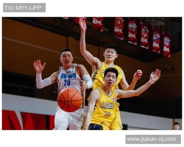 上海篮球队强势领跑大满贯积分榜积累80分展现冠军实力 上海篮球队强势领跑大满贯积分榜积累80分展现冠军实力