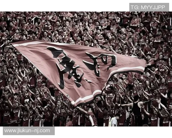 粤语足球明星花响的辉煌历程与对粤港足球发展的深远影响 粤语足球明星花响的辉煌历程与对粤港足球发展的深远影响