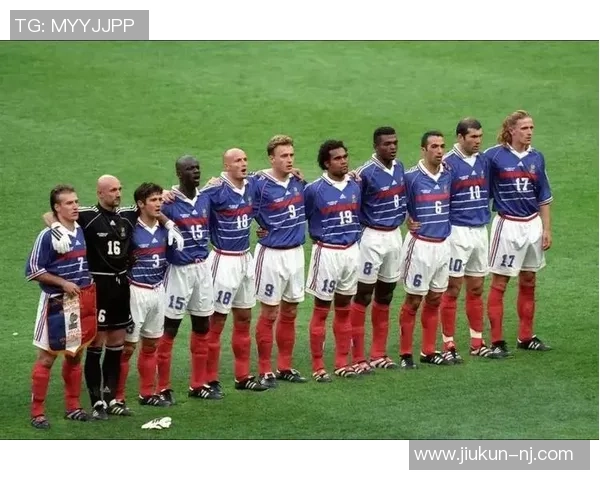 夺冠足球明星究竟是谁他们的传奇故事和辉煌成就揭秘